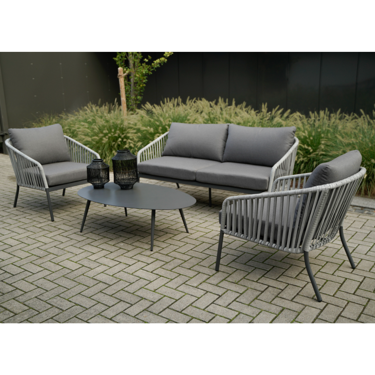 Nancy's Ma­ch Loungeset - Riet en Aluminium Frame - Grijs