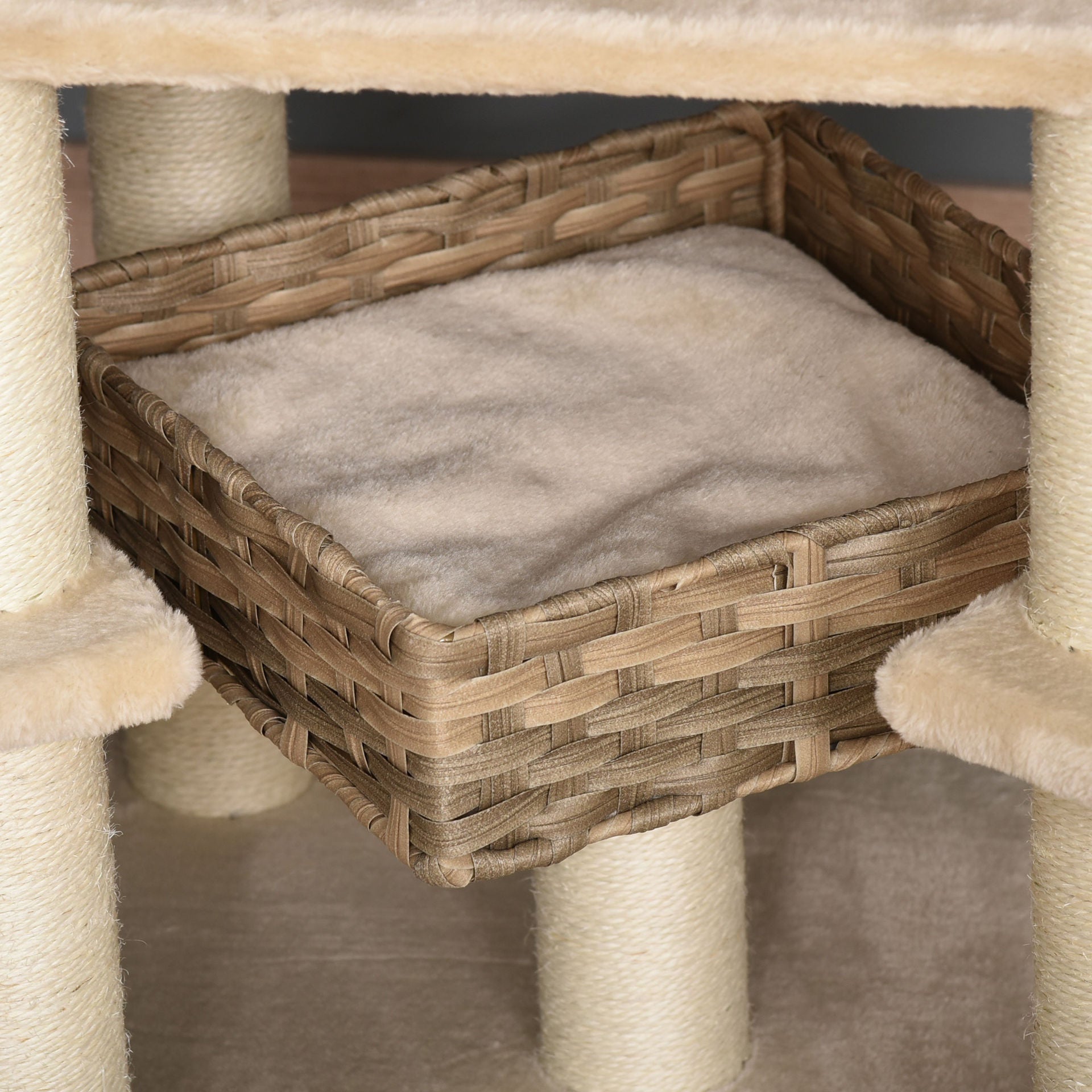 Nancy's Bethaven Krabpaal - Beige, Bruin - MDF, Pluche, Sisal 174 cm hoog