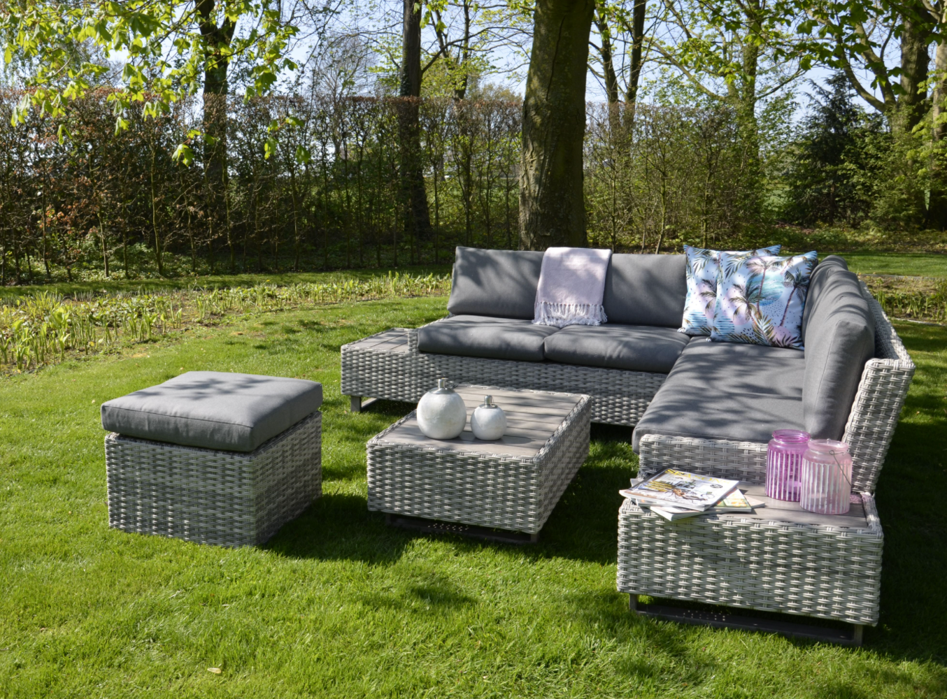 Nancy's Valente Loungeset - Riet en Aluminium Frame - Grijs