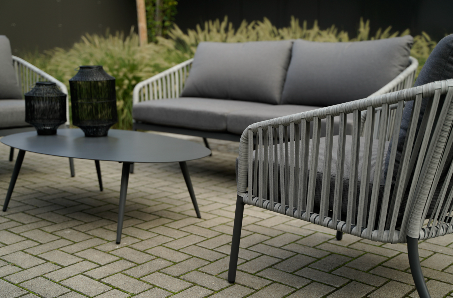 Nancy's Ma­ch Loungeset - Riet en Aluminium Frame - Grijs